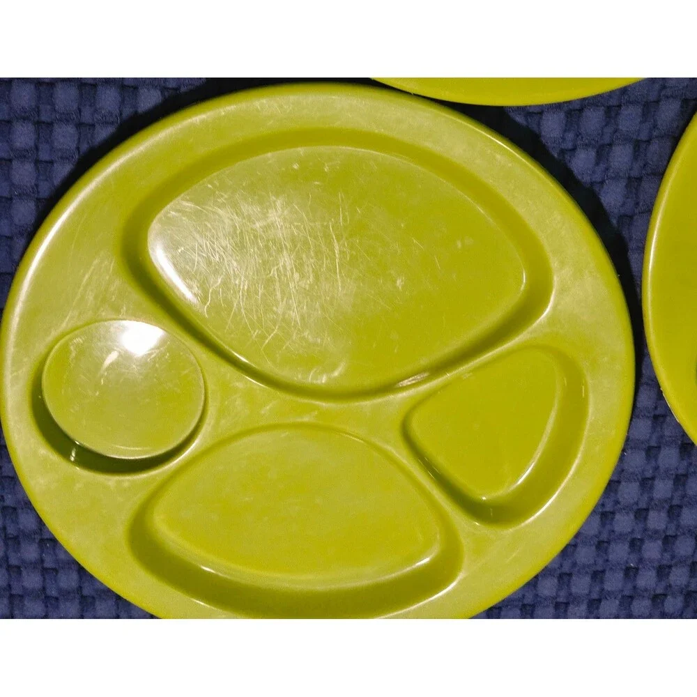 Vintage 1970s Avocado Green Divided Cafeteria Plates Set of 3 11